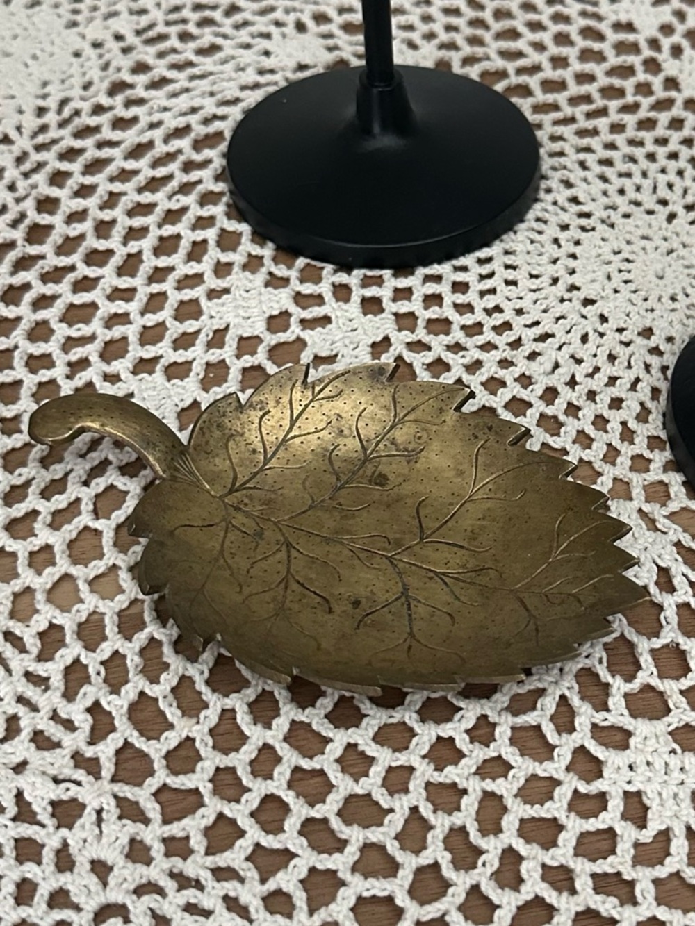 Brass Leaf Trinket Dish Catchall Table Shelf Decor Hollywood Regency MCM Vintage